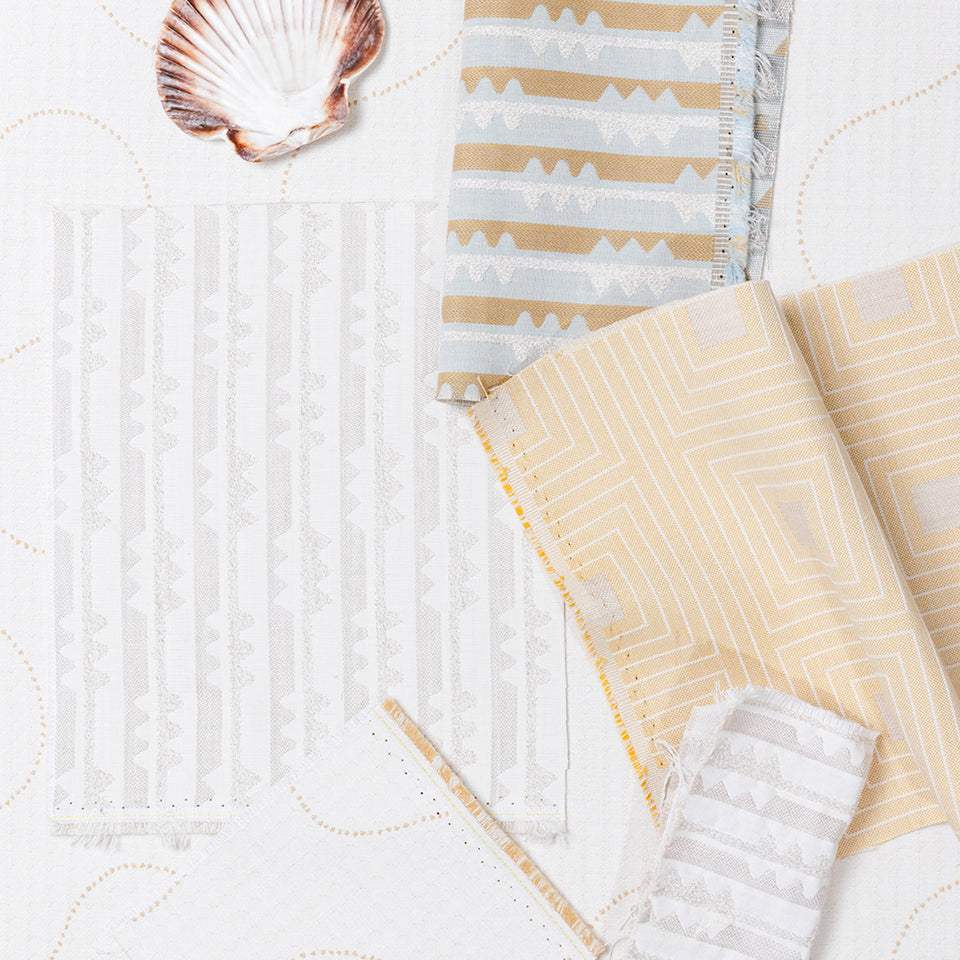 Serpentine Fabric Swatch | Snow