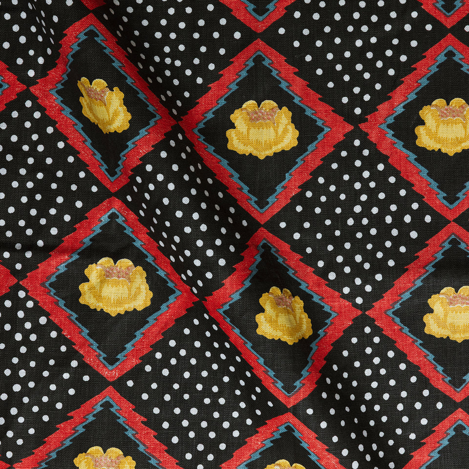 Peony Fabric | Onyx