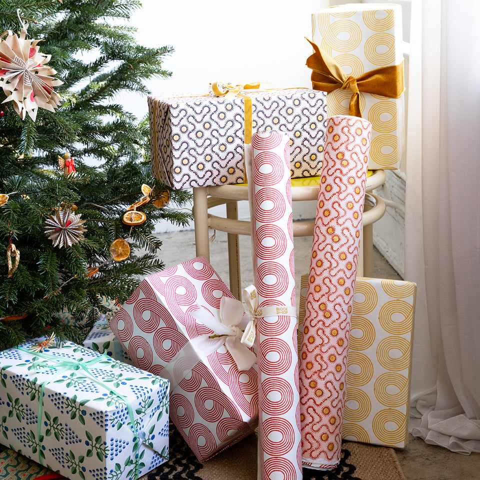 Loops Wrapping Paper | Holly