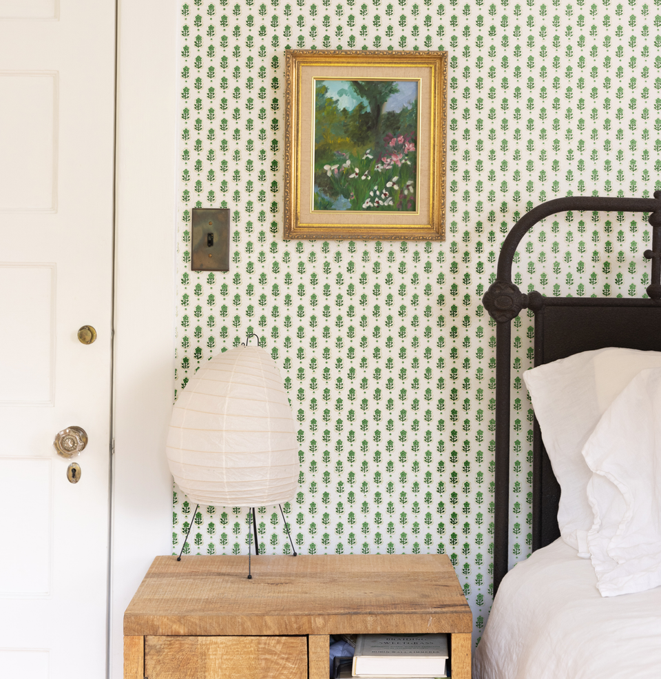 Periwinkle Wallpaper Sample | Grass
