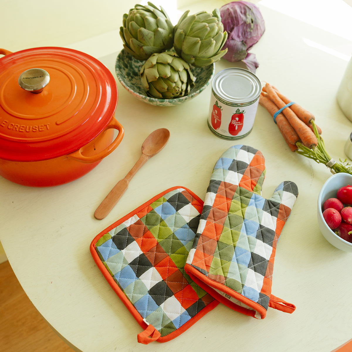 Split Bars Pot Holder