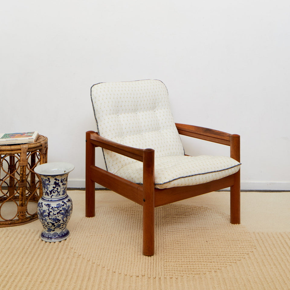 Magnet Fabric Swatch | Snowdrop