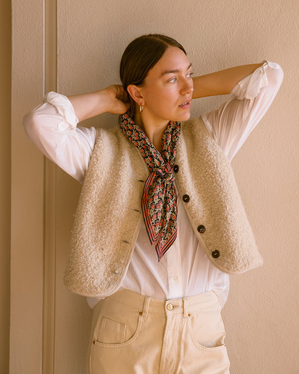 Buttercup Square Scarf | Black