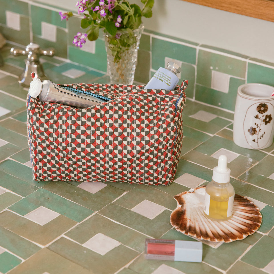 Medallion Travel Pouch | Crimson