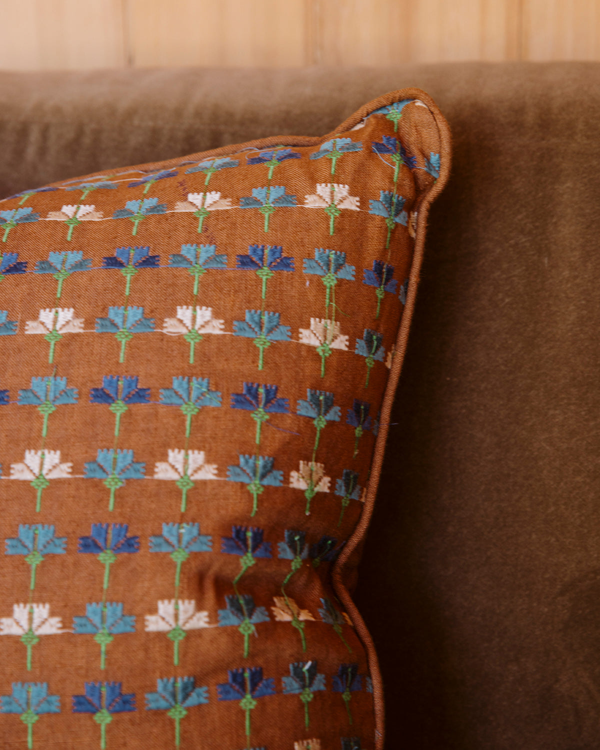 Cornflower Pillow | Chestnut