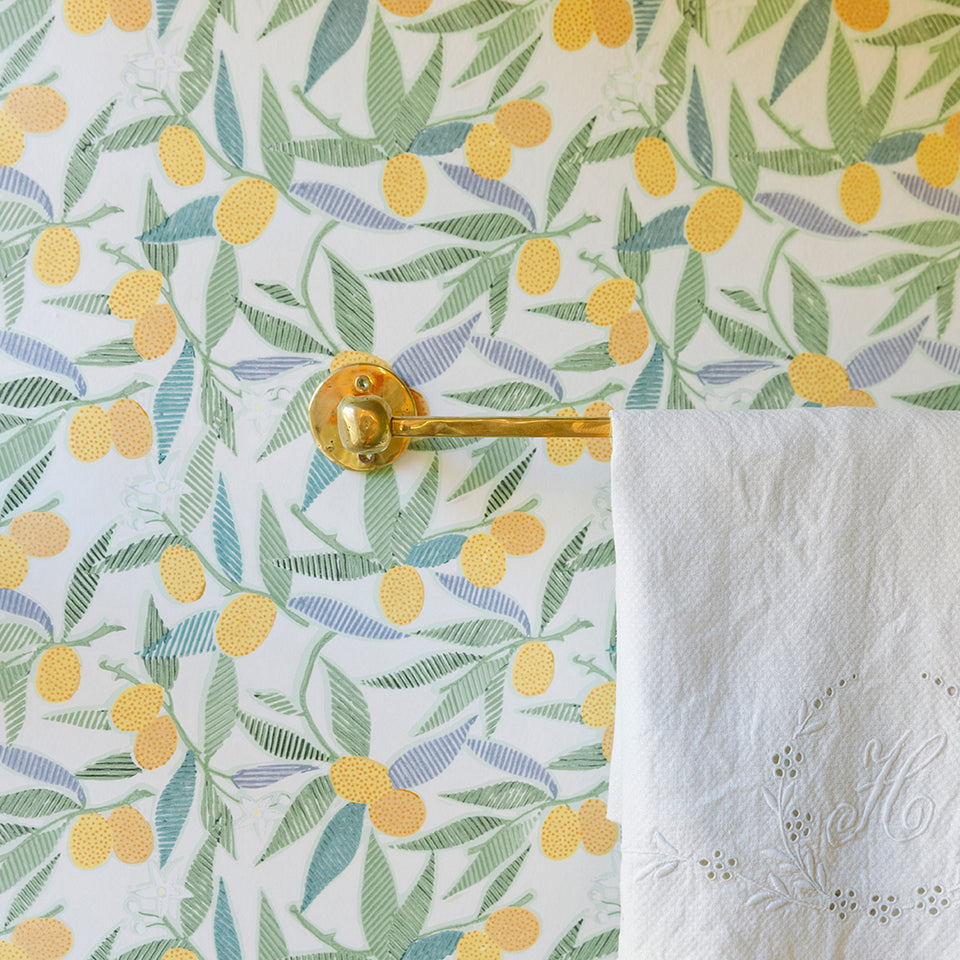 Short Block Towel Bar