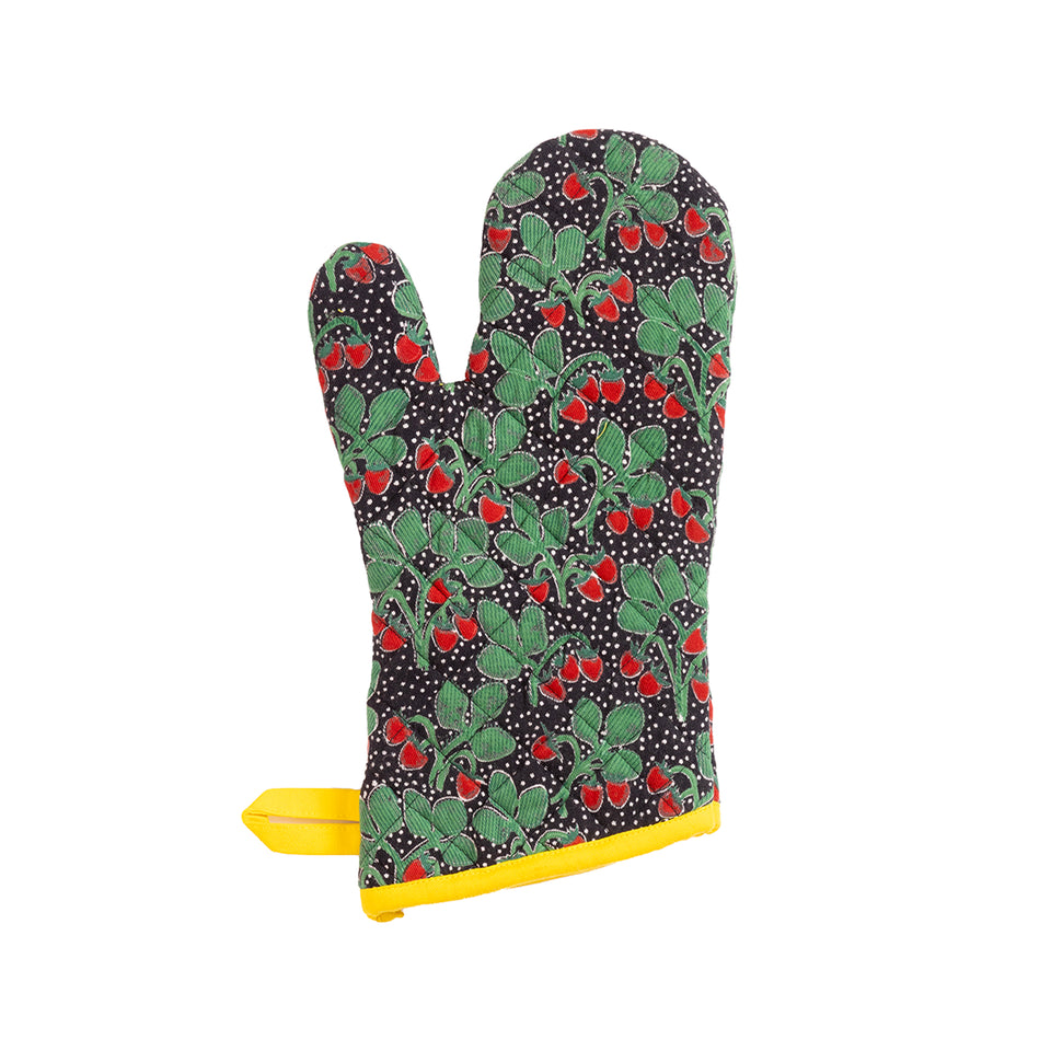 Strawberry Dot Oven Mitt