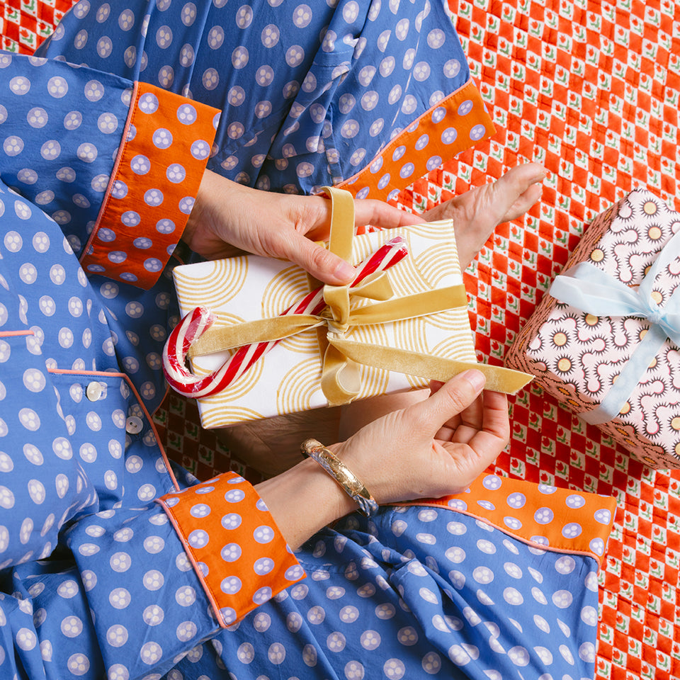 Tulips Tree Skirt in Cranberry